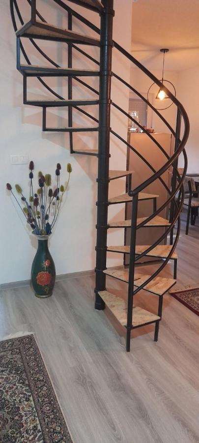 Вілла Ravne Weekend House Вісоко Екстер'єр фото