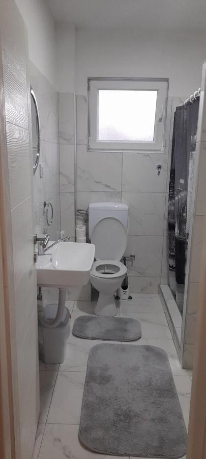 Вілла Ravne Weekend House Вісоко Екстер'єр фото