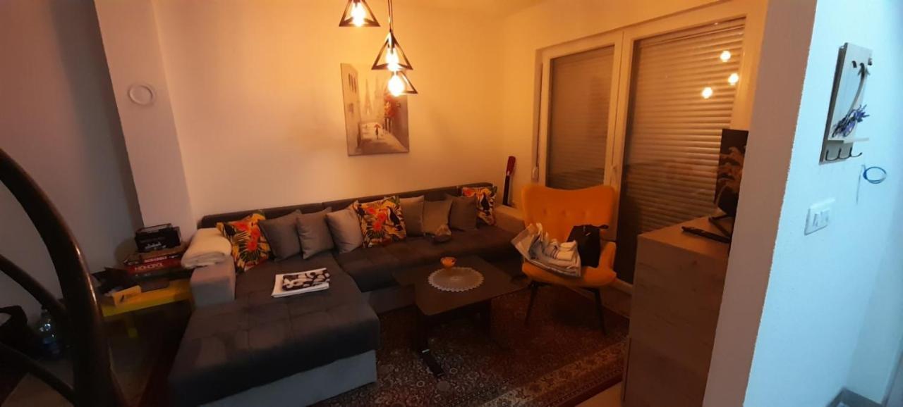 Вілла Ravne Weekend House Вісоко Екстер'єр фото
