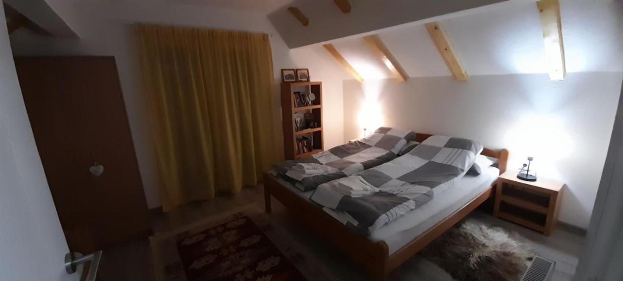 Вілла Ravne Weekend House Вісоко Екстер'єр фото